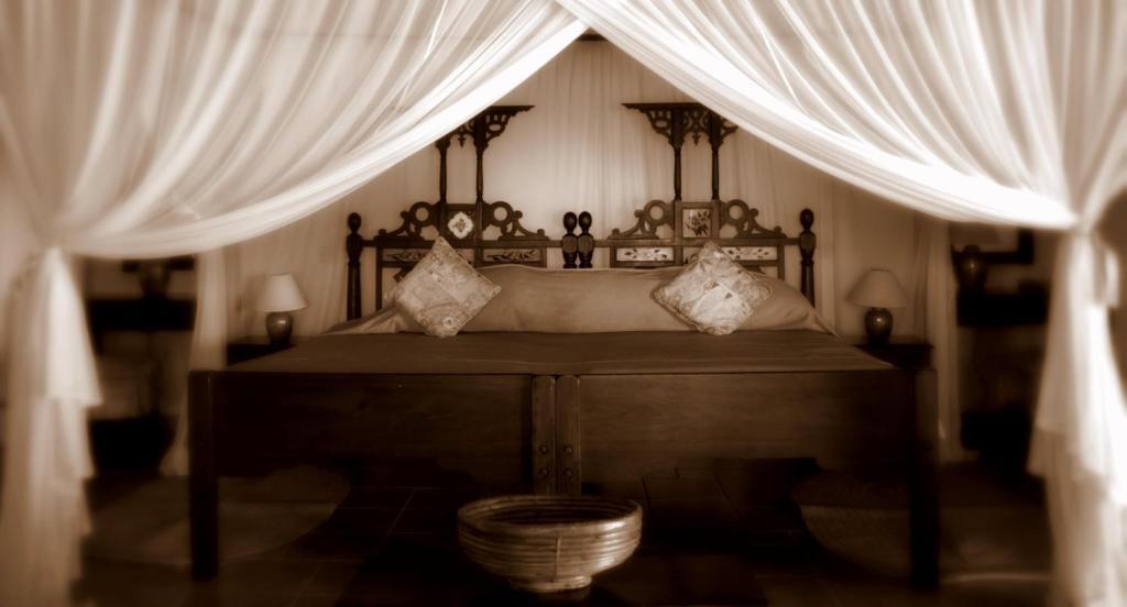 Amani Beach Resort Kutani Rum bild